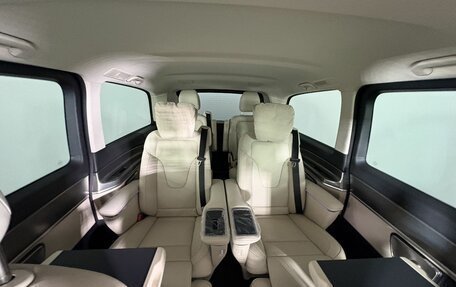 Mercedes-Benz V-Класс, 2024 год, 14 100 000 рублей, 16 фотография