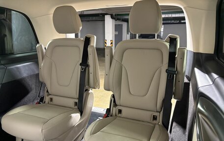 Mercedes-Benz V-Класс, 2024 год, 14 100 000 рублей, 19 фотография