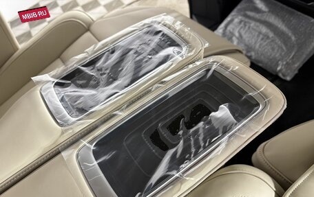 Mercedes-Benz V-Класс, 2024 год, 14 100 000 рублей, 34 фотография