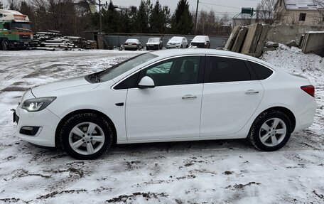 Opel Astra J, 2013 год, 790 000 рублей, 3 фотография