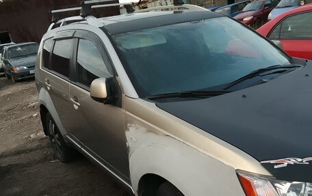 Mitsubishi Outlander III рестайлинг 3, 2008 год, 600 000 рублей, 7 фотография