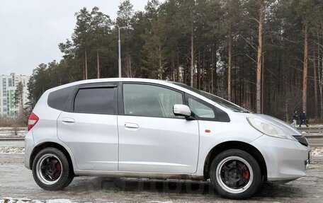 Honda Fit III, 2011 год, 605 000 рублей, 6 фотография