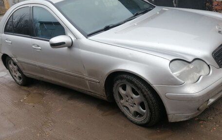 Mercedes-Benz C-Класс, 2000 год, 350 000 рублей, 3 фотография