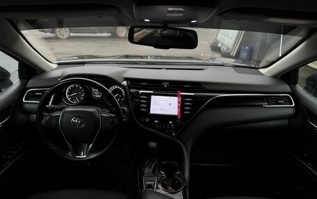 Toyota Camry, 2018 год, 2 499 000 рублей, 9 фотография