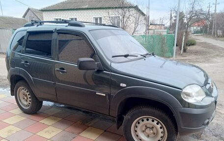 Chevrolet Niva I рестайлинг, 2011 год, 500 000 рублей, 2 фотография