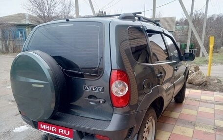 Chevrolet Niva I рестайлинг, 2011 год, 500 000 рублей, 3 фотография