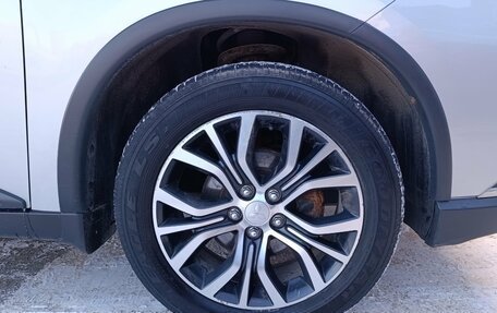 Mitsubishi Outlander III рестайлинг 3, 2016 год, 1 880 000 рублей, 11 фотография