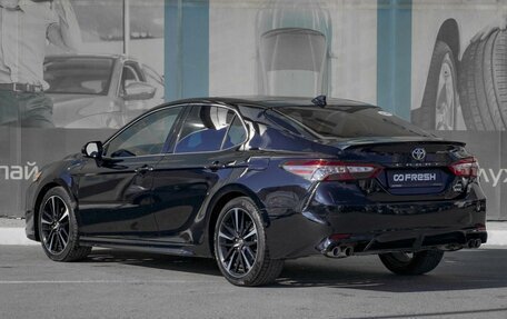 Toyota Camry, 2018 год, 2 899 000 рублей, 2 фотография