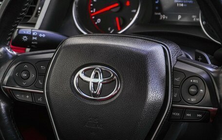 Toyota Camry, 2018 год, 2 899 000 рублей, 20 фотография