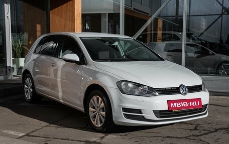 Volkswagen Golf VII, 2013 год, 899 000 рублей, 3 фотография
