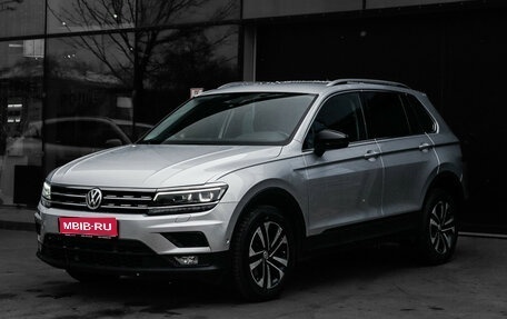Volkswagen Tiguan II, 2019 год, 2 650 000 рублей, 1 фотография