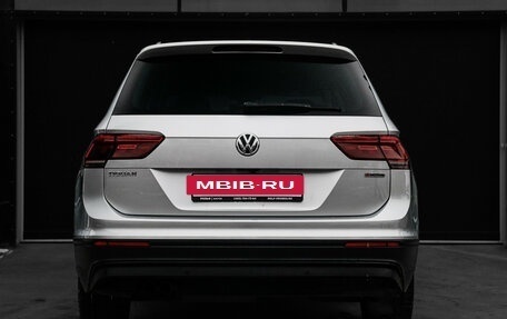 Volkswagen Tiguan II, 2019 год, 2 650 000 рублей, 6 фотография