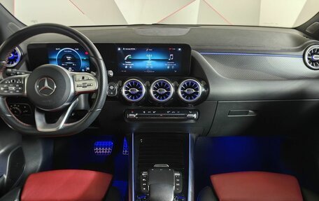 Mercedes-Benz GLA, 2020 год, 3 200 000 рублей, 15 фотография