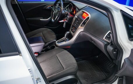 Opel Astra J, 2011 год, 731 000 рублей, 13 фотография