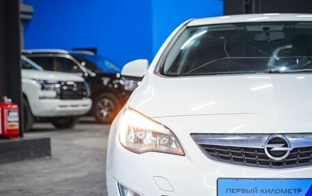 Opel Astra J, 2011 год, 731 000 рублей, 31 фотография