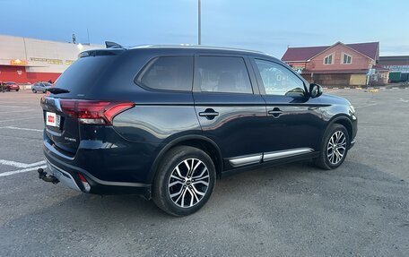 Mitsubishi Outlander III рестайлинг 3, 2020 год, 2 380 000 рублей, 2 фотография