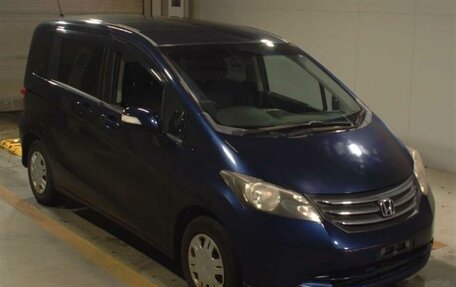 Honda Freed I, 2011 год, 920 000 рублей, 6 фотография