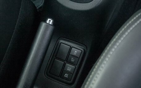 Toyota Aqua I, 2018 год, 1 075 000 рублей, 12 фотография