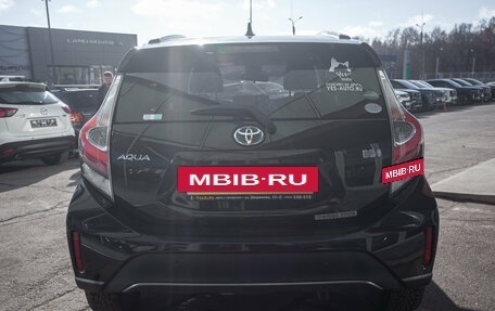 Toyota Aqua I, 2018 год, 1 075 000 рублей, 4 фотография