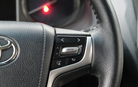 Toyota Land Cruiser Prado 150 рестайлинг 2, 2018 год, 4 989 000 рублей, 14 фотография