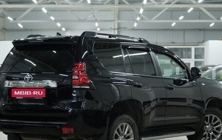 Toyota Land Cruiser Prado 150 рестайлинг 2, 2018 год, 4 989 000 рублей, 5 фотография