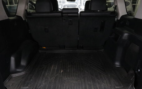 Toyota Land Cruiser Prado 150 рестайлинг 2, 2018 год, 4 989 000 рублей, 25 фотография
