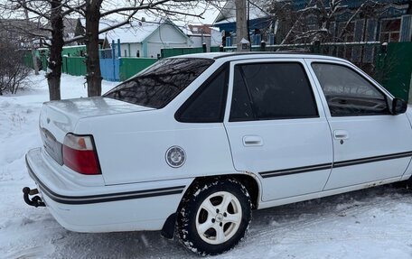 Daewoo Nexia I рестайлинг, 2004 год, 120 000 рублей, 4 фотография