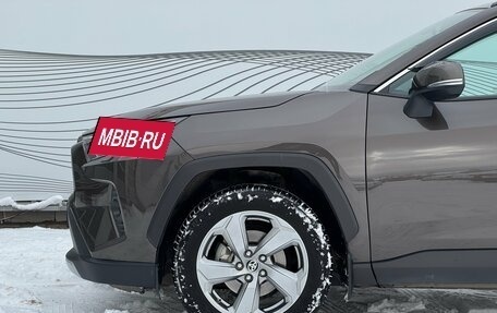 Toyota RAV4, 2020 год, 3 300 000 рублей, 2 фотография