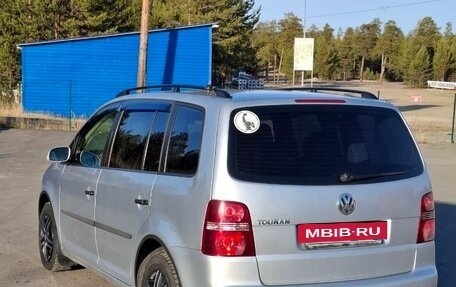 Volkswagen Touran III, 2007 год, 750 000 рублей, 5 фотография