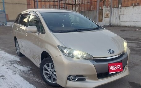Toyota Wish II, 2012 год, 1 435 000 рублей, 2 фотография