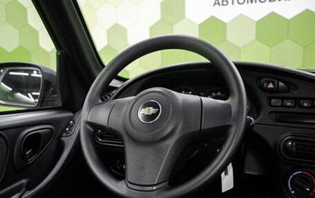 Chevrolet Niva I рестайлинг, 2017 год, 750 000 рублей, 11 фотография