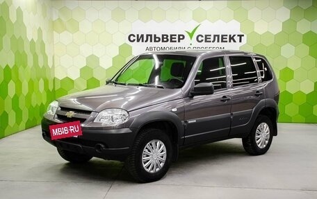 Chevrolet Niva I рестайлинг, 2017 год, 750 000 рублей, 15 фотография