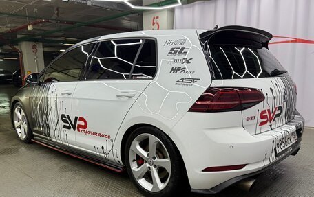 Volkswagen Golf GTI VII, 2019 год, 3 240 000 рублей, 16 фотография