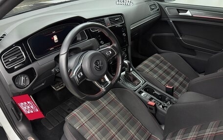 Volkswagen Golf GTI VII, 2019 год, 3 240 000 рублей, 12 фотография