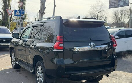 Toyota Land Cruiser Prado 150 рестайлинг 2, 2010 год, 3 300 000 рублей, 5 фотография