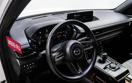 Mazda MX-30, 2020 год, 1 999 000 рублей, 10 фотография