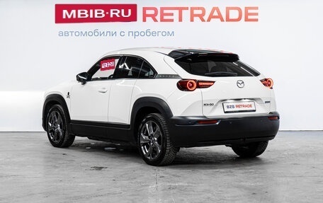 Mazda MX-30, 2020 год, 1 999 000 рублей, 8 фотография