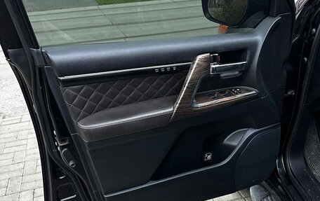 Toyota Land Cruiser 200, 2012 год, 3 990 000 рублей, 5 фотография