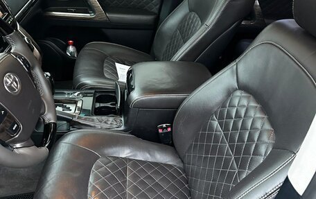 Toyota Land Cruiser 200, 2012 год, 3 990 000 рублей, 9 фотография