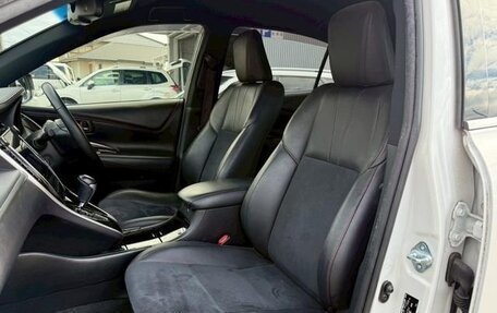 Toyota Harrier, 2019 год, 2 720 000 рублей, 17 фотография