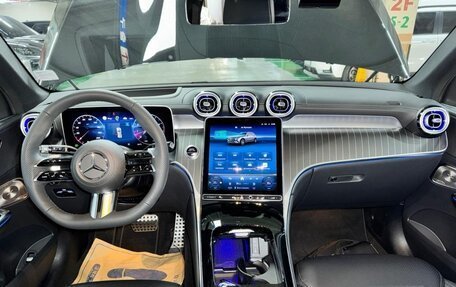 Mercedes-Benz GLC, 2025 год, 10 740 000 рублей, 4 фотография