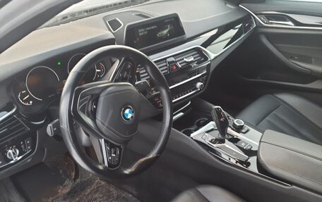 BMW 5 серия, 2019 год, 2 350 000 рублей, 3 фотография