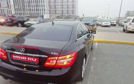 Mercedes-Benz E-Класс, 2011 год, 1 220 000 рублей, 6 фотография