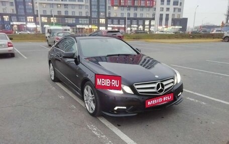 Mercedes-Benz E-Класс, 2011 год, 1 220 000 рублей, 3 фотография