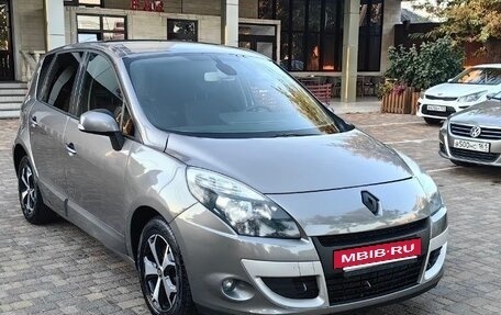 Renault Scenic III, 2010 год, 695 000 рублей, 3 фотография
