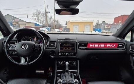 Volkswagen Touareg III, 2017 год, 3 490 000 рублей, 13 фотография