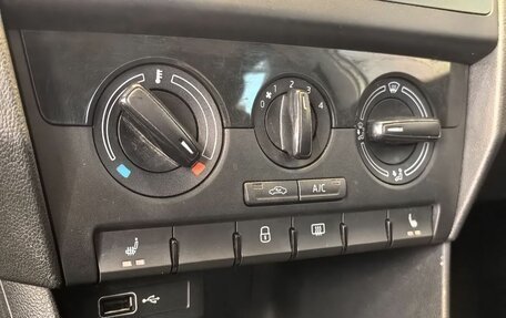 Skoda Rapid I, 2018 год, 1 179 000 рублей, 12 фотография