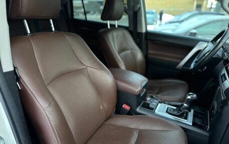 Toyota Land Cruiser Prado 150 рестайлинг 2, 2018 год, 5 460 000 рублей, 8 фотография