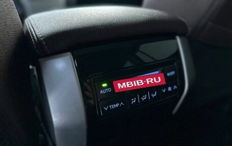 Toyota Land Cruiser Prado 150 рестайлинг 2, 2018 год, 5 460 000 рублей, 16 фотография