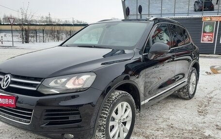Volkswagen Touareg III, 2012 год, 2 395 000 рублей, 1 фотография